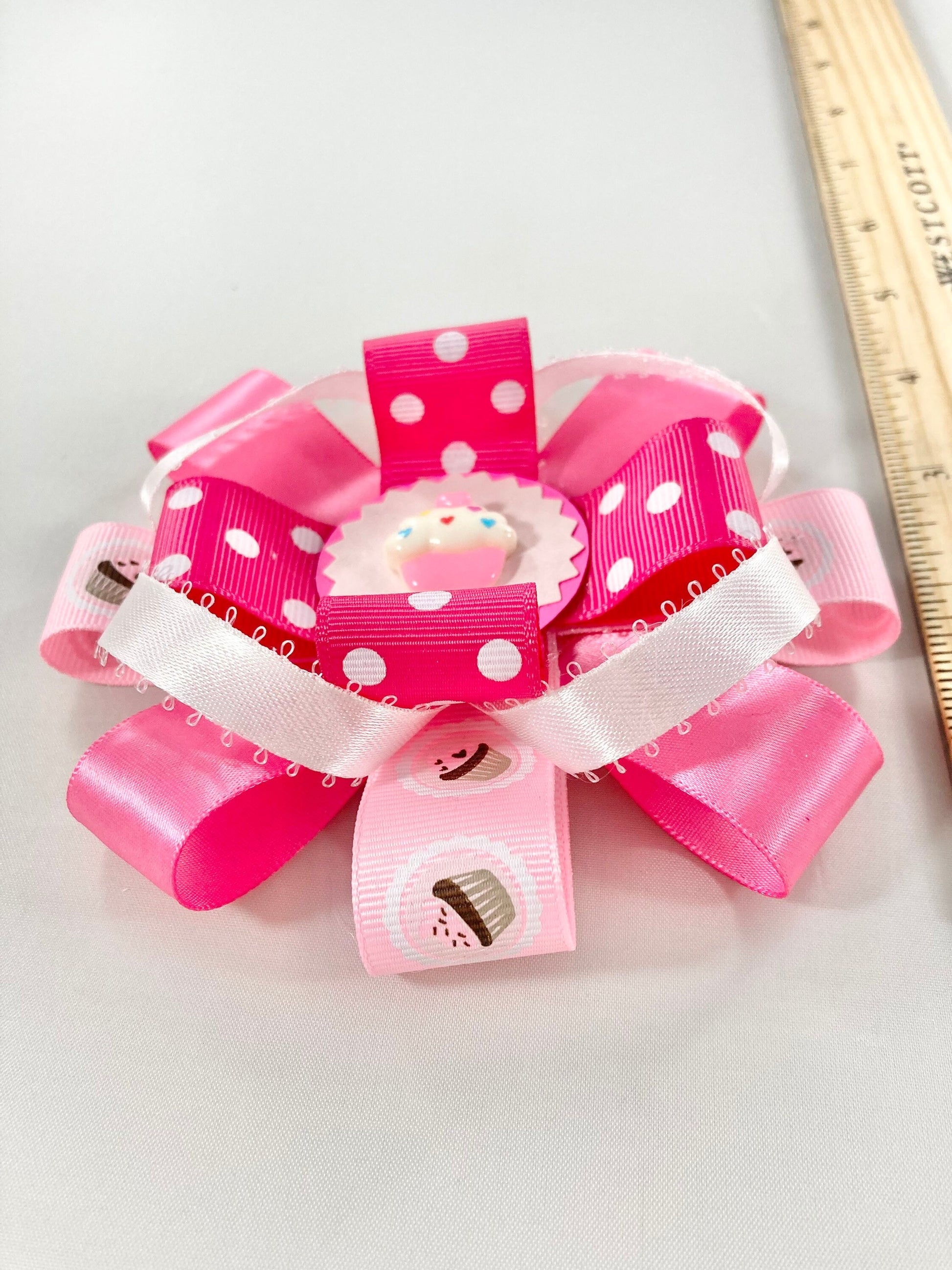 Pink Cupcake Hair Bow, Pink Cupcake Hairbow, Pink Bow for Little Girl, Cupcake Bow, Cupcake Hair Clip, Gift for Little Girl
