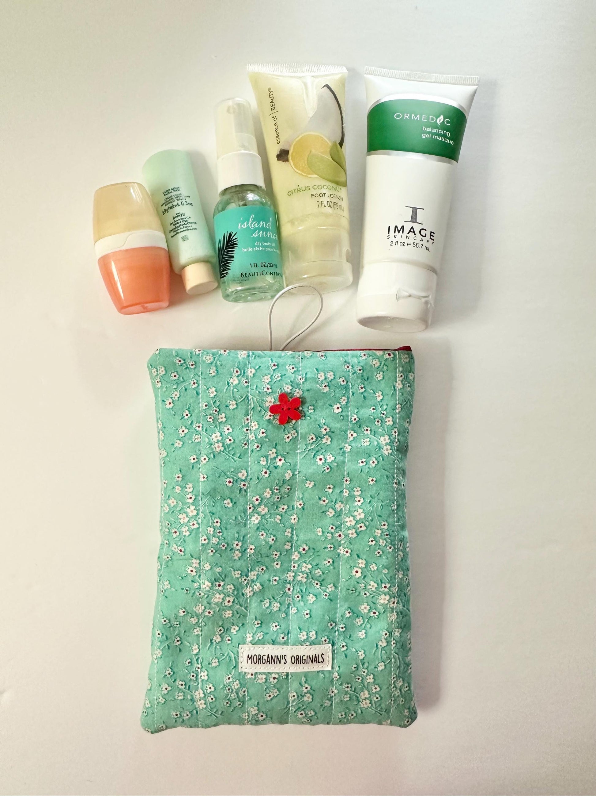 Teal Floral Mini Book Sleeve 5x7 – Quilted Spring Travel Pouch with Red Button Closure, Small Journal Cover, Devotional Case, Handmade Gift